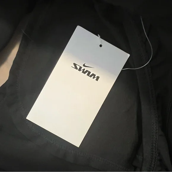 Nike solid element black Boardskirt - Picture 6 of 7